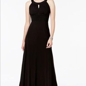 Sangria Women’s Floor Length Black Keyhole Halter Maxi Dress Ruched, Size: 8